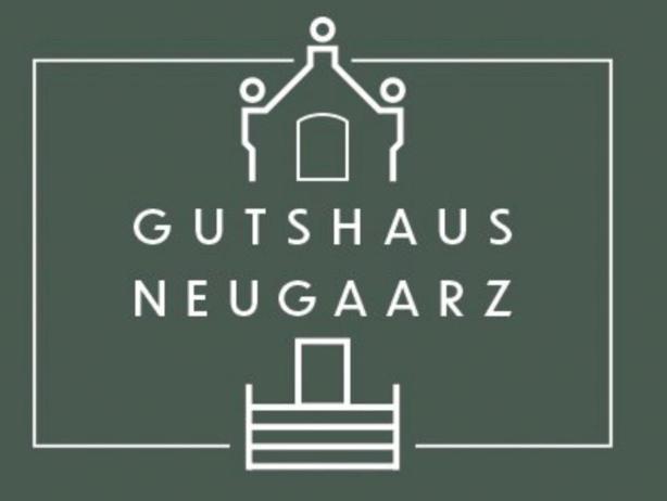 Mit Kamin Und Traumhafter Dachterrasse Mit Weitblick In * Neu Gaarz