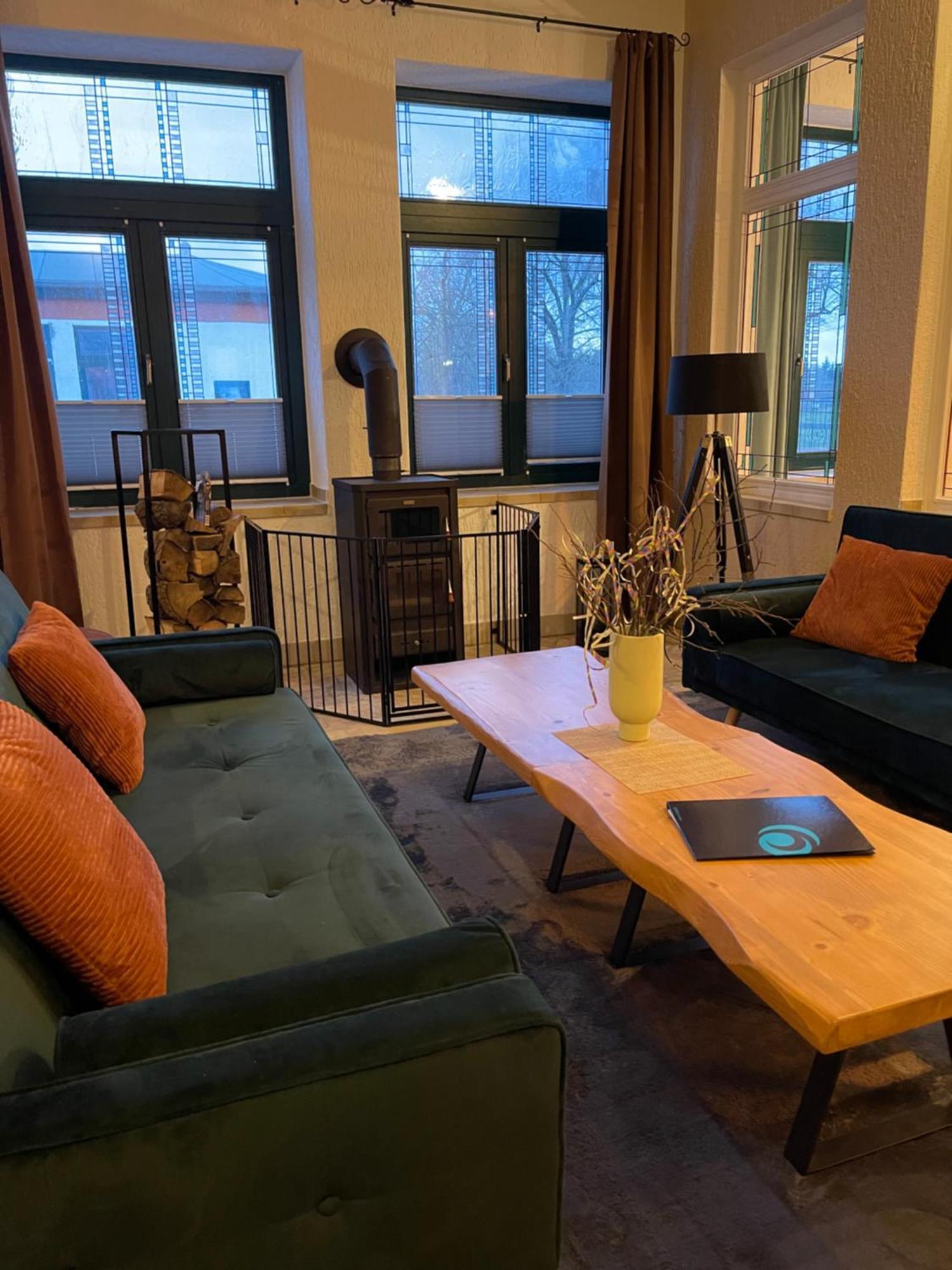 Mit Kamin Und Traumhafter Dachterrasse Mit Weitblick In