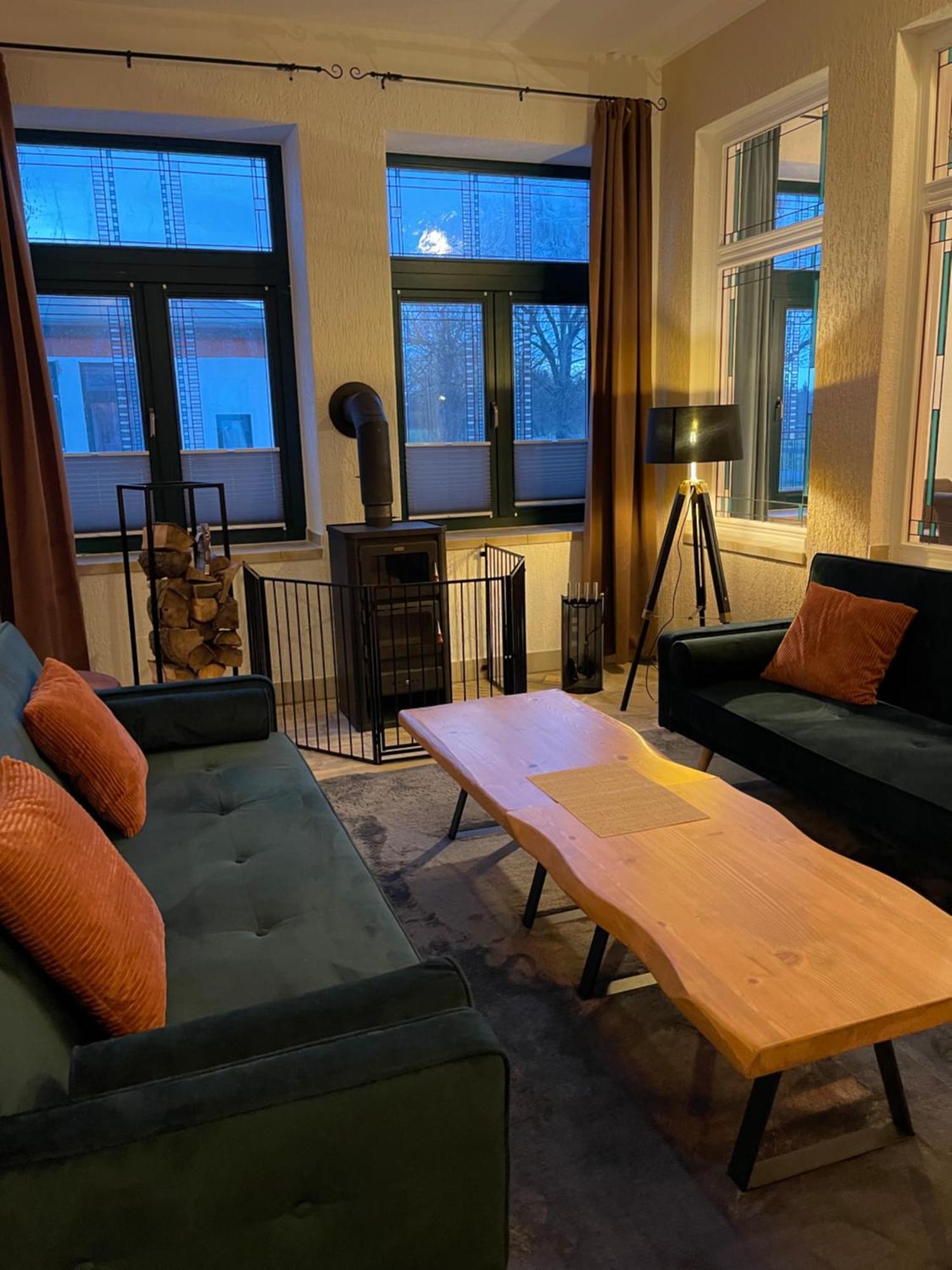 Mit Kamin Und Traumhafter Dachterrasse Mit Weitblick In Neu Gaarz